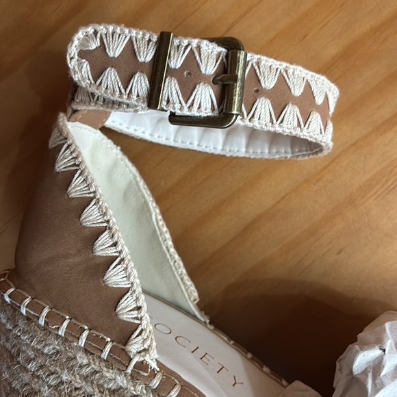 Espadrille Wedge Sandal - Picture 5 of 8